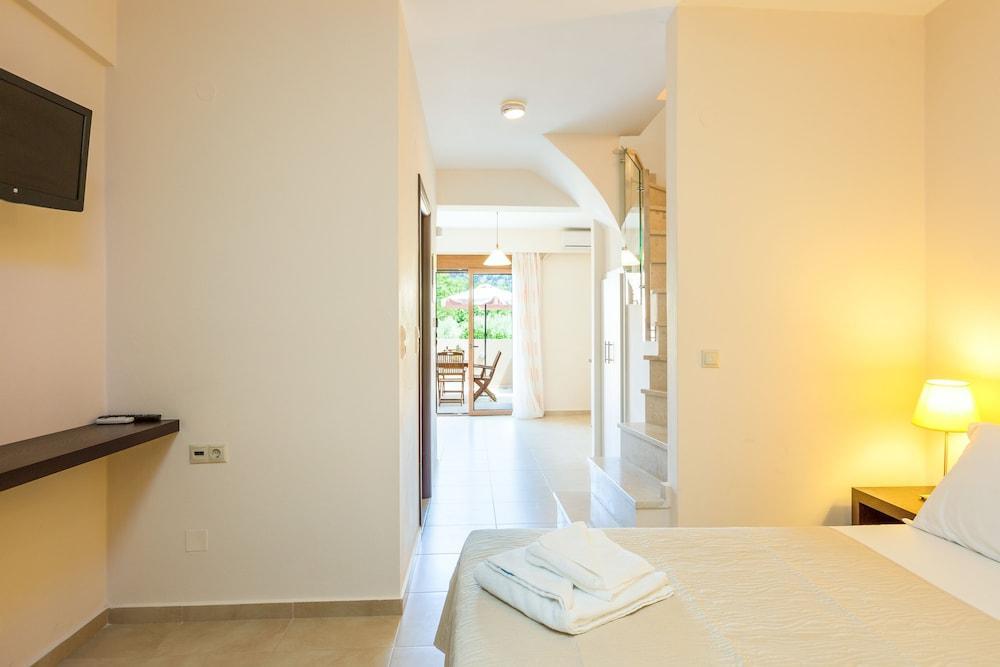 Pantheon Villas & Suites Vliháda Kültér fotó
